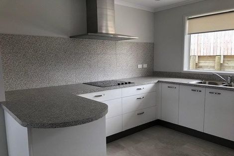 Photo of property in 50 Matija Place, Red Beach, 0932