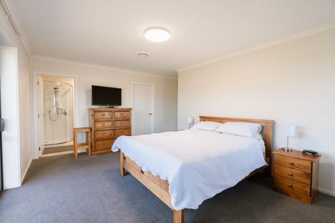 Photo of property in 8 Birch Hill Drive, Twizel, 7901