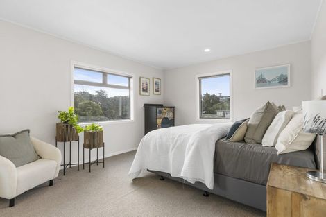 Photo of property in 22 Church Street, Northcote Point, Auckland, 0627