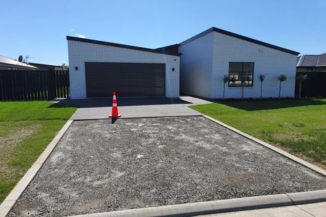 Photo of property in 7 Colebrook Drive, Rolleston, 7614