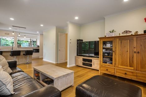 Photo of property in 30 Amherst Place, Albany, Auckland, 0632