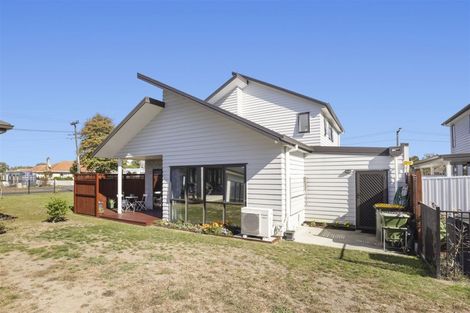 Photo of property in 2u1 Shakespeare Avenue, Enderley, Hamilton, 3214