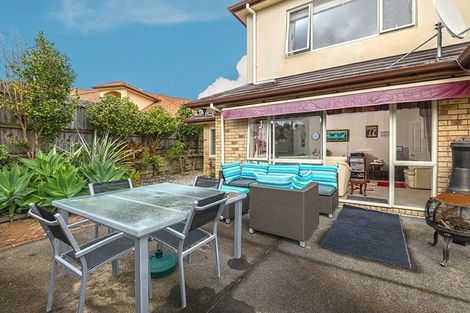 Photo of property in 50 Lansell Drive, East Tamaki Heights, Auckland, 2016