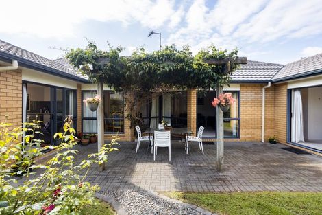 Photo of property in 36 Fendalton Drive, Rototuna, Hamilton, 3210