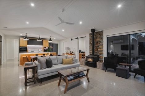 Photo of property in 10a Old Racecourse Road, Albert Town, Wanaka, 9305