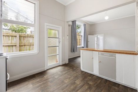 Photo of property in 35 Colombo Street, Newtown, Wellington, 6021