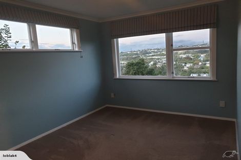 Photo of property in 111 Ruskin Road, Newlands, Wellington, 6037
