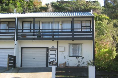 Photo of property in 105a Churton Drive, Churton Park, Wellington, 6037