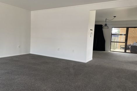 Photo of property in 64 Pomaria Road, Henderson, Auckland, 0610