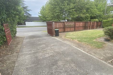 Photo of property in 35 Maidstone Road, Ilam, Christchurch, 8041
