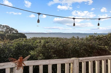 Photo of property in 7a Torkar Road, Clarks Beach, 2122