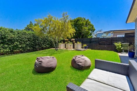 Photo of property in 32 Noall Street, Te Atatu Peninsula, Auckland, 0610