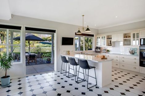 Photo of property in 41 Retreat Road, Haruru, 0204