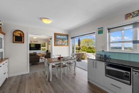 Photo of property in 319 Don Buck Road, Massey, Auckland, 0614