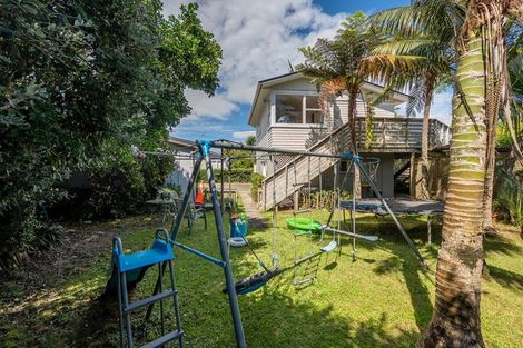 Photo of property in 22a Tramway Road, Beach Haven, Auckland, 0626