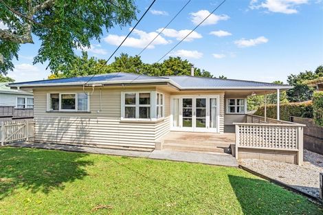 Photo of property in 17 George Point Road, Onerahi, Whangarei, 0110
