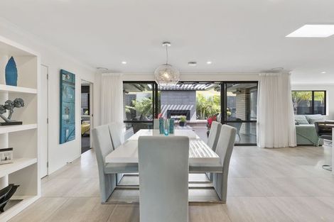 Photo of property in 17 Wautaiti Drive, Riverhead, 0820