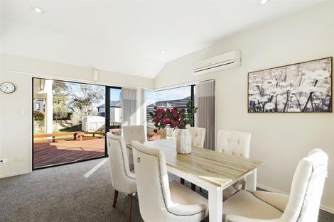 Photo of property in 19 Manara Place, The Gardens, Auckland, 2105