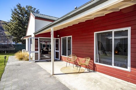 Photo of property in 65 Centennial Avenue, Arrowtown, 9302