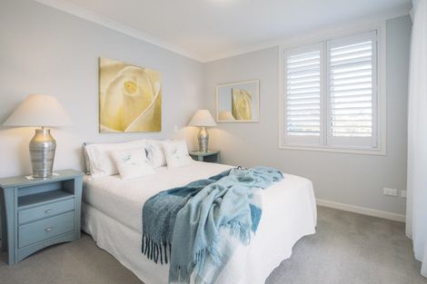 Photo of property in 74 Panorama Heights, Orewa, 0931