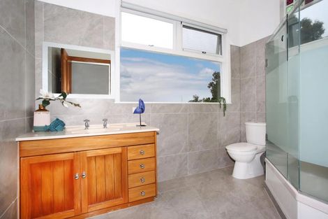 Photo of property in 396 Redoubt Road, Totara Park, Auckland, 2019