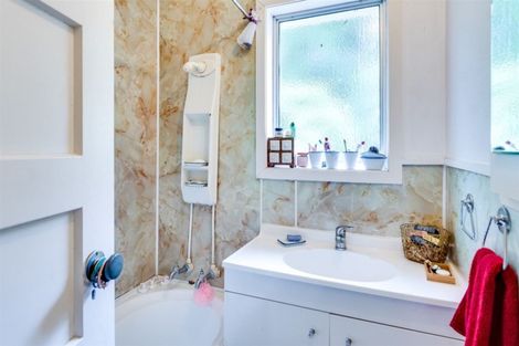 Photo of property in 1400 Taihape Road, Sherenden, Hastings, 4179