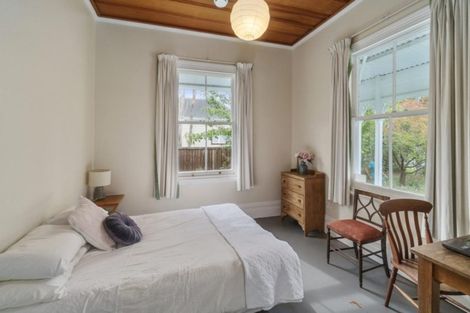 Photo of property in 8 Western Road, Laingholm, Auckland, 0604