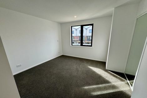 Photo of property in 35 Te Puketoka Lane, Mangere, 2022