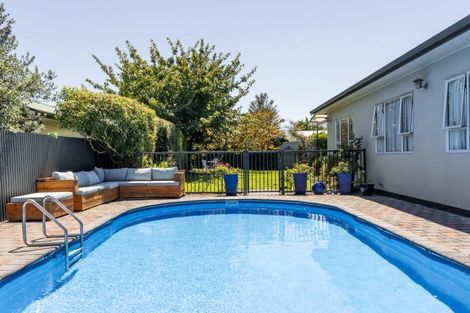 Photo of property in 9 Devon Street, Taradale, Napier, 4112