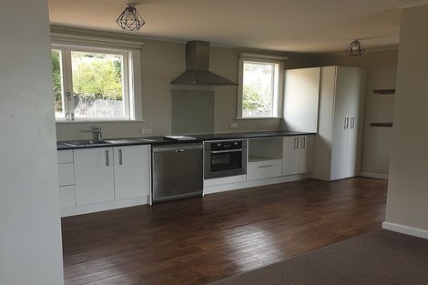 Photo of property in 15 Awaroa Road, Helensville, 0800