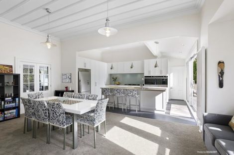 Photo of property in 41 Simla Crescent, Khandallah, Wellington, 6035