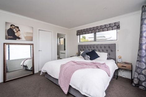 Photo of property in 155 Keri Vista Rise, Papakura, 2110