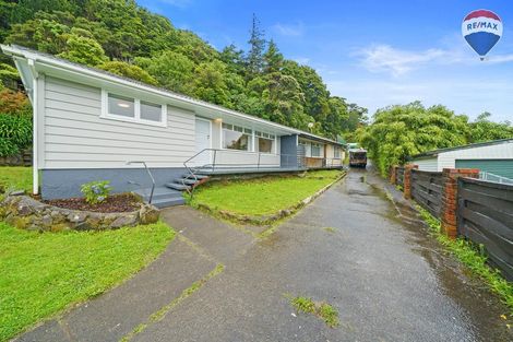 Photo of property in 4 Faris Crescent, Wainuiomata, Lower Hutt, 5014