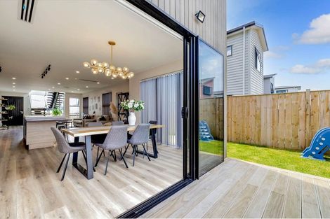 Photo of property in 13 Toanui Road, Hobsonville, Auckland, 0616