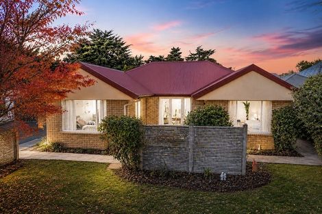 Photo of property in 14 Len Hale Place, Parklands, Christchurch, 8083