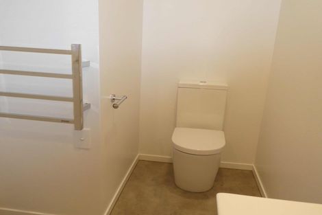 Photo of property in 2/504 Don Buck Road, Massey, Auckland, 0614