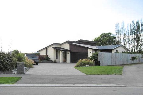 Photo of property in 25 Cathcart Crescent, Prebbleton, 7604