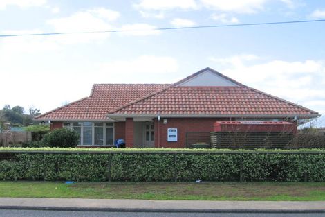Photo of property in 15 Prictor Street, Papakura, 2110