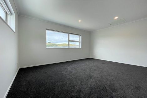Photo of property in 27 Stockport Grove, Churton Park, Wellington, 6037