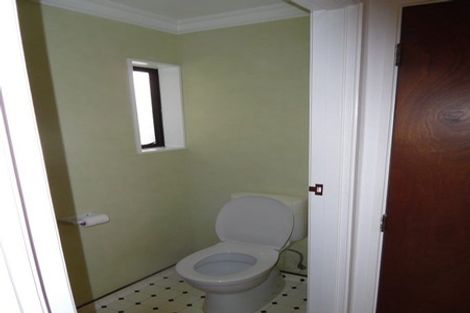 Photo of property in 6c Holsworthy Road, Lower Vogeltown, New Plymouth, 4310