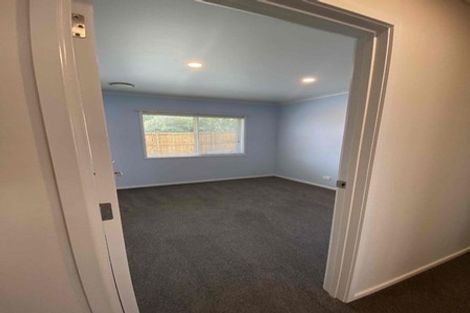 Photo of property in 3a Ascot Avenue, Henderson, Auckland, 0610