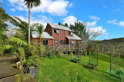 Photo of property in 1347 Old North Road, Helensville, 0875