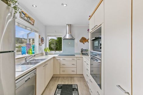 Photo of property in 9u4 Tawa Street, Tawa, Wellington, 5028