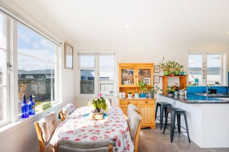 Photo of property in 24 Leeds Street, Milson, Palmerston North, 4414