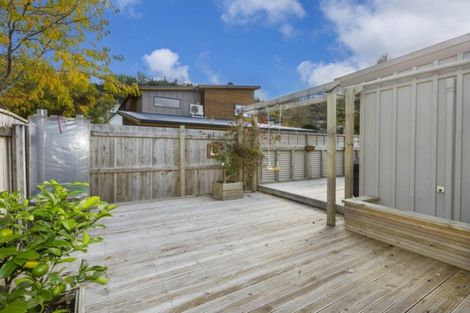 Photo of property in 64 Pinehaven Road, Pinehaven, Upper Hutt, 5019