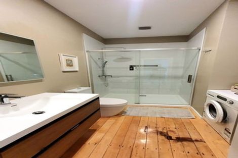 Photo of property in 19 Savoy Road, Glen Eden, Auckland, 0602