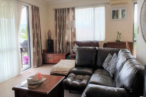 Photo of property in 1029 Fergusson Drive, Clouston Park, Upper Hutt, 5018