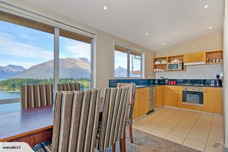 Photo of property in 7 Earnslaw Terrace, Queenstown, 9300