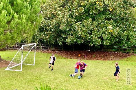 Photo of property in 30-32 Great North Road, Riverhead, 0820