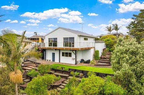Photo of property in 45 Zealandia Road, Manly, Whangaparaoa, 0930